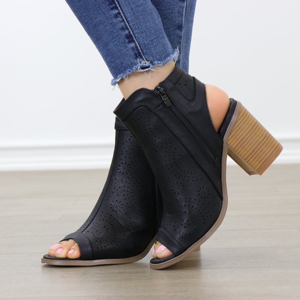 Black Laser cut Design Open Toe Ankle Boots - Picture 3 of 8